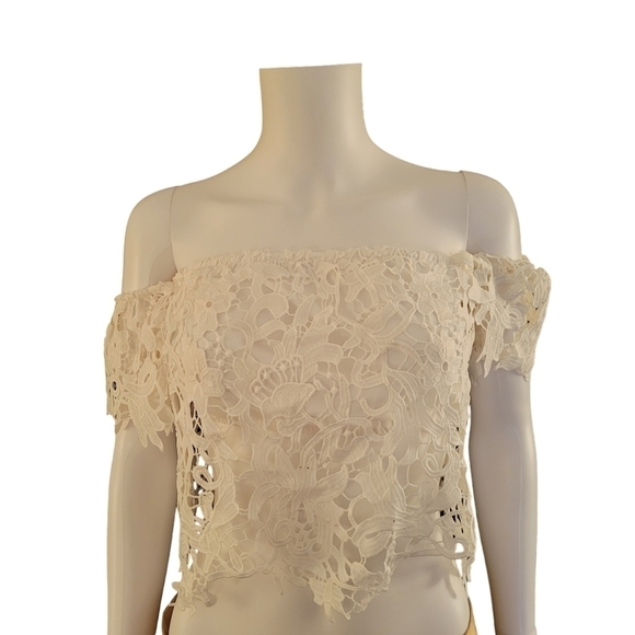 Forever 21 Tops - Forever 21 Lace Crop Top White S